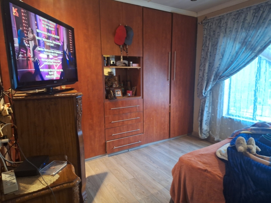 3 Bedroom Property for Sale in Mohadin North West
